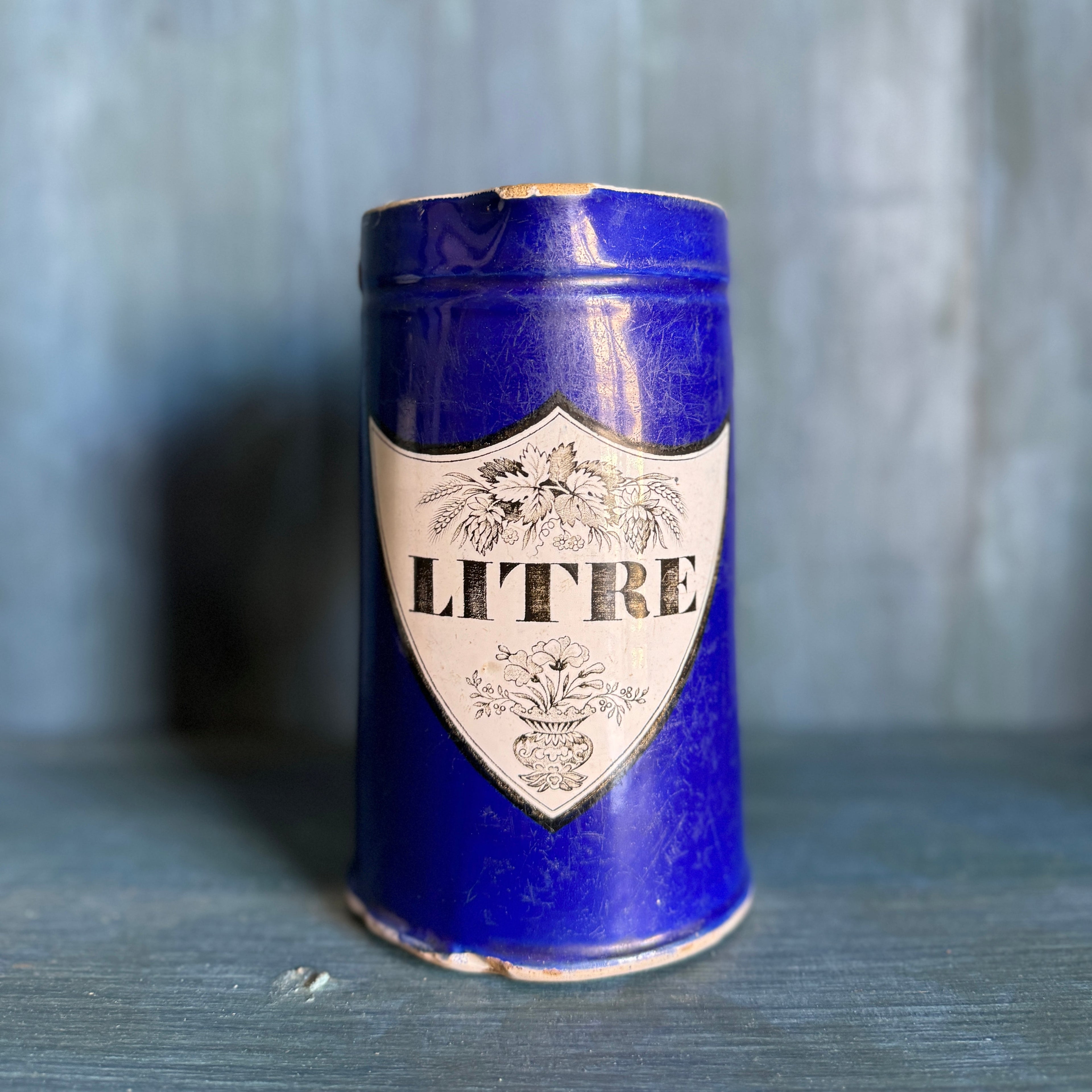 Pot d'un litre en porcelaine belge vintage