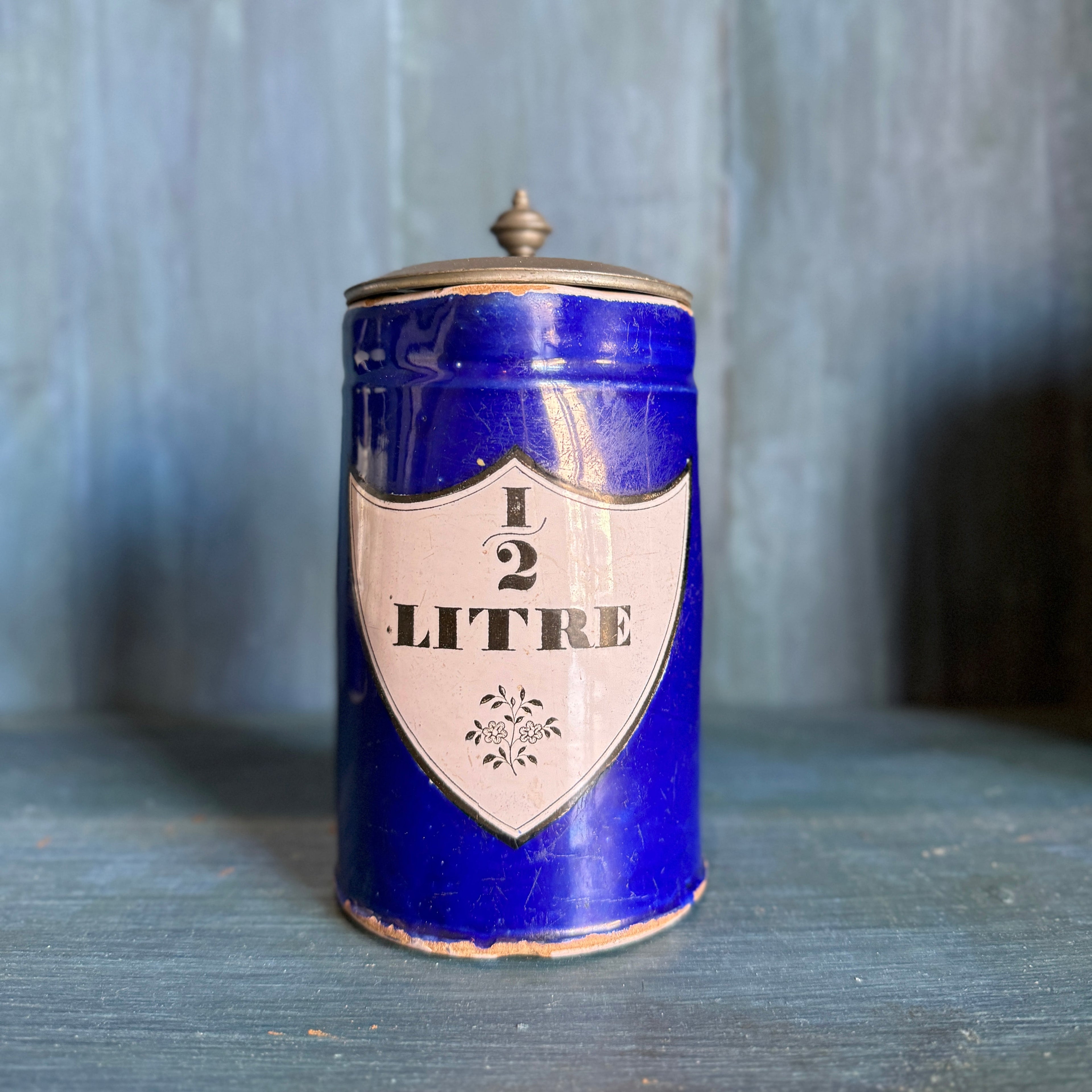 Pot d'un litre en porcelaine belge vintage