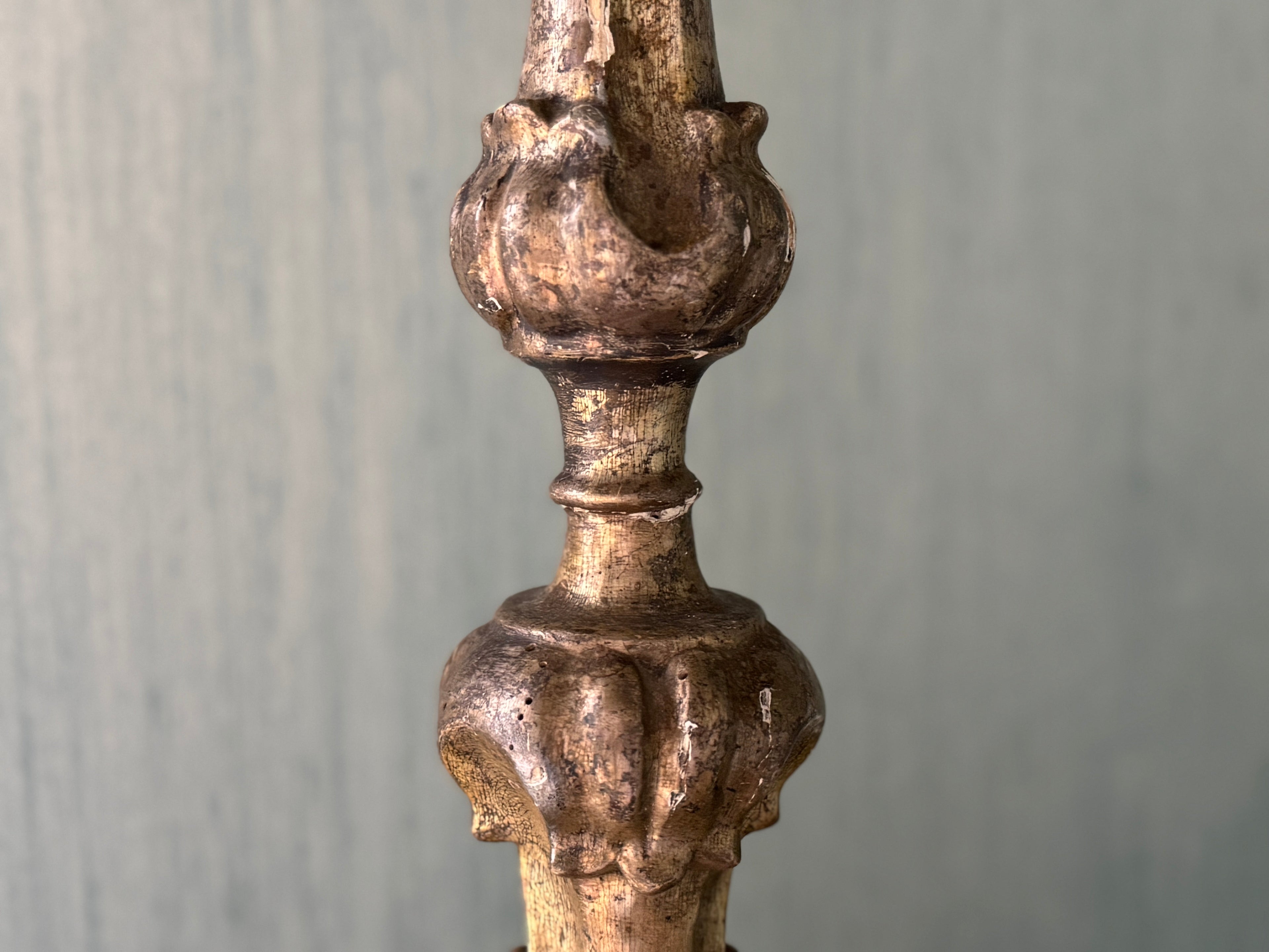 Chandelier en bois vers 1800