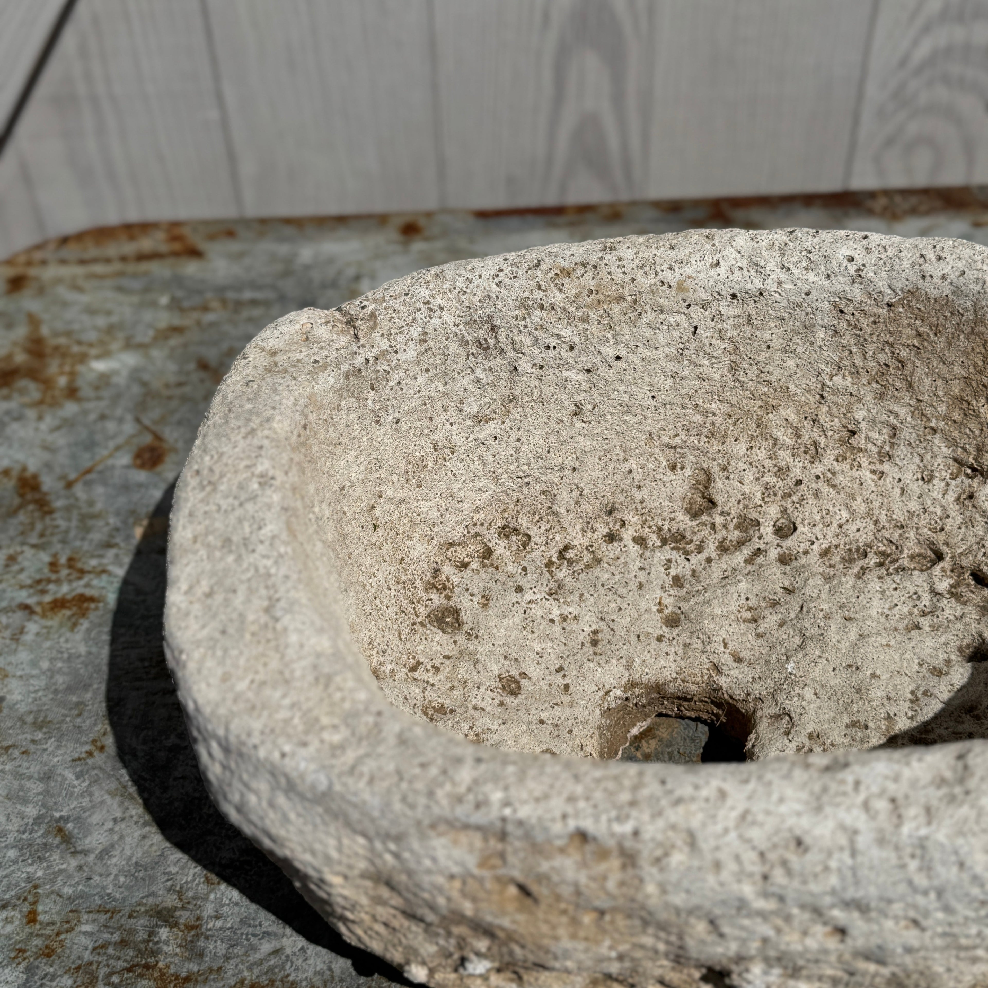 Petit évier en pierre française