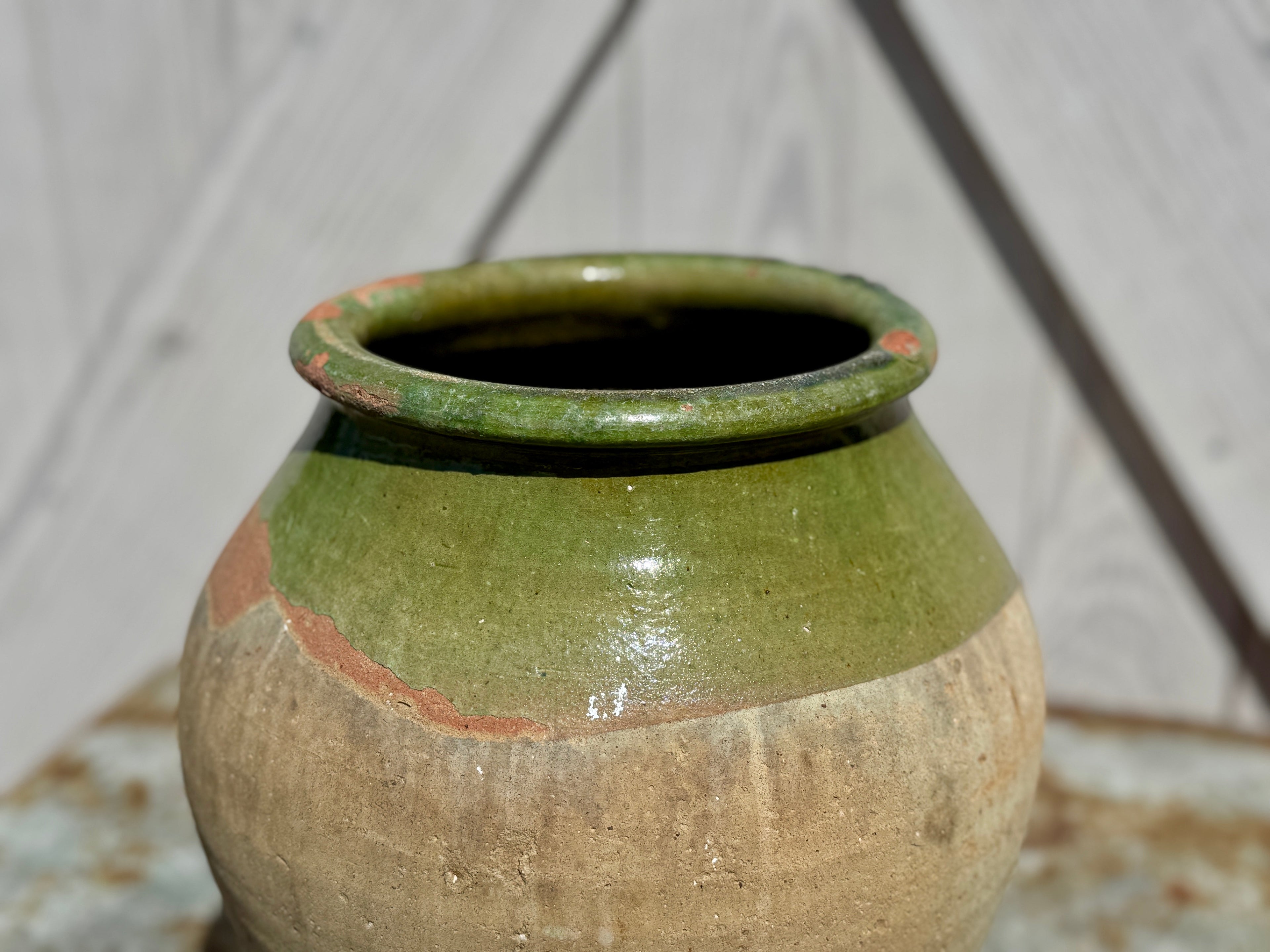 Pot Biot espagnol vintage avec glaçure vert olive