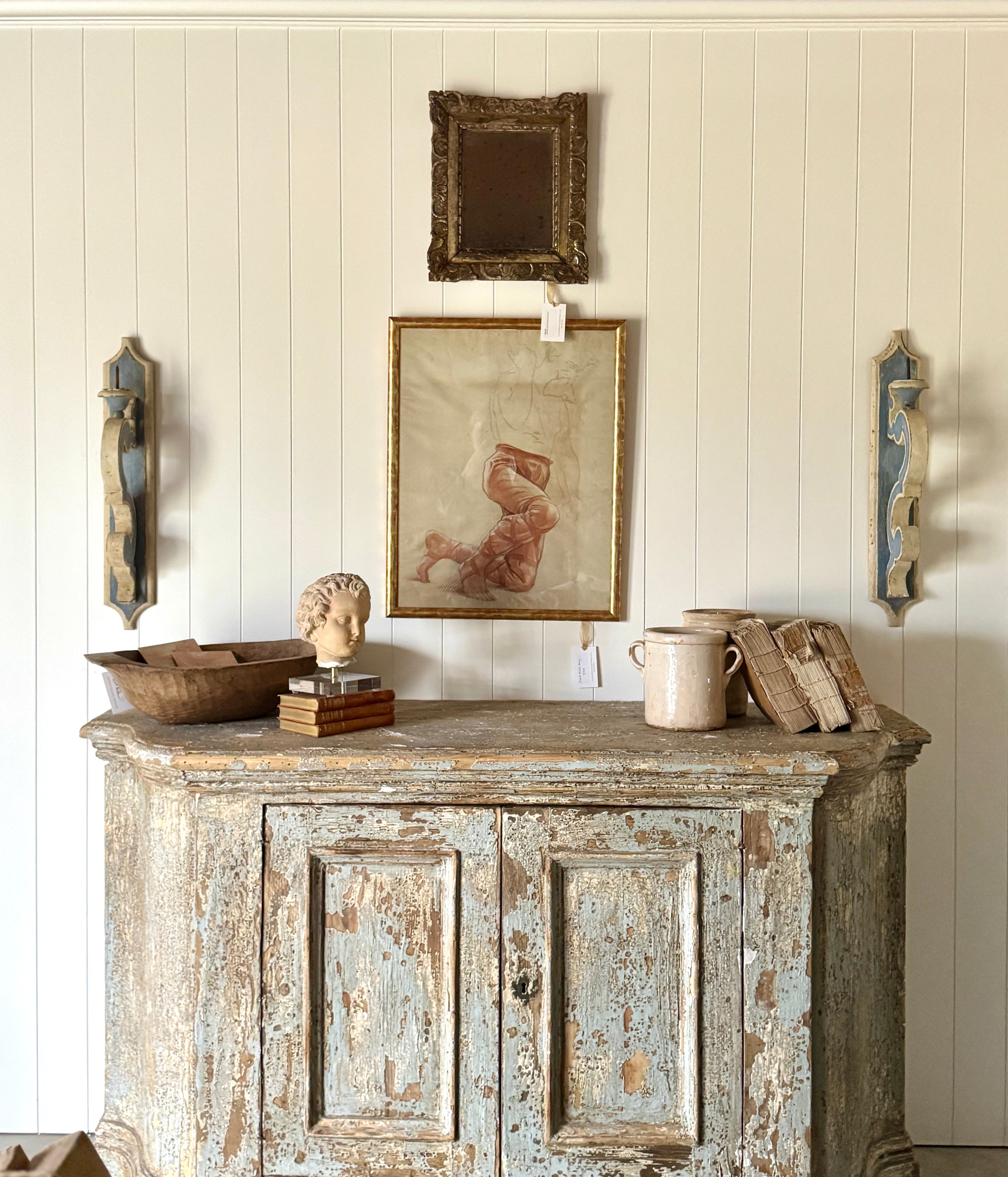 Appliques en bois italien peintes à la main (paire)