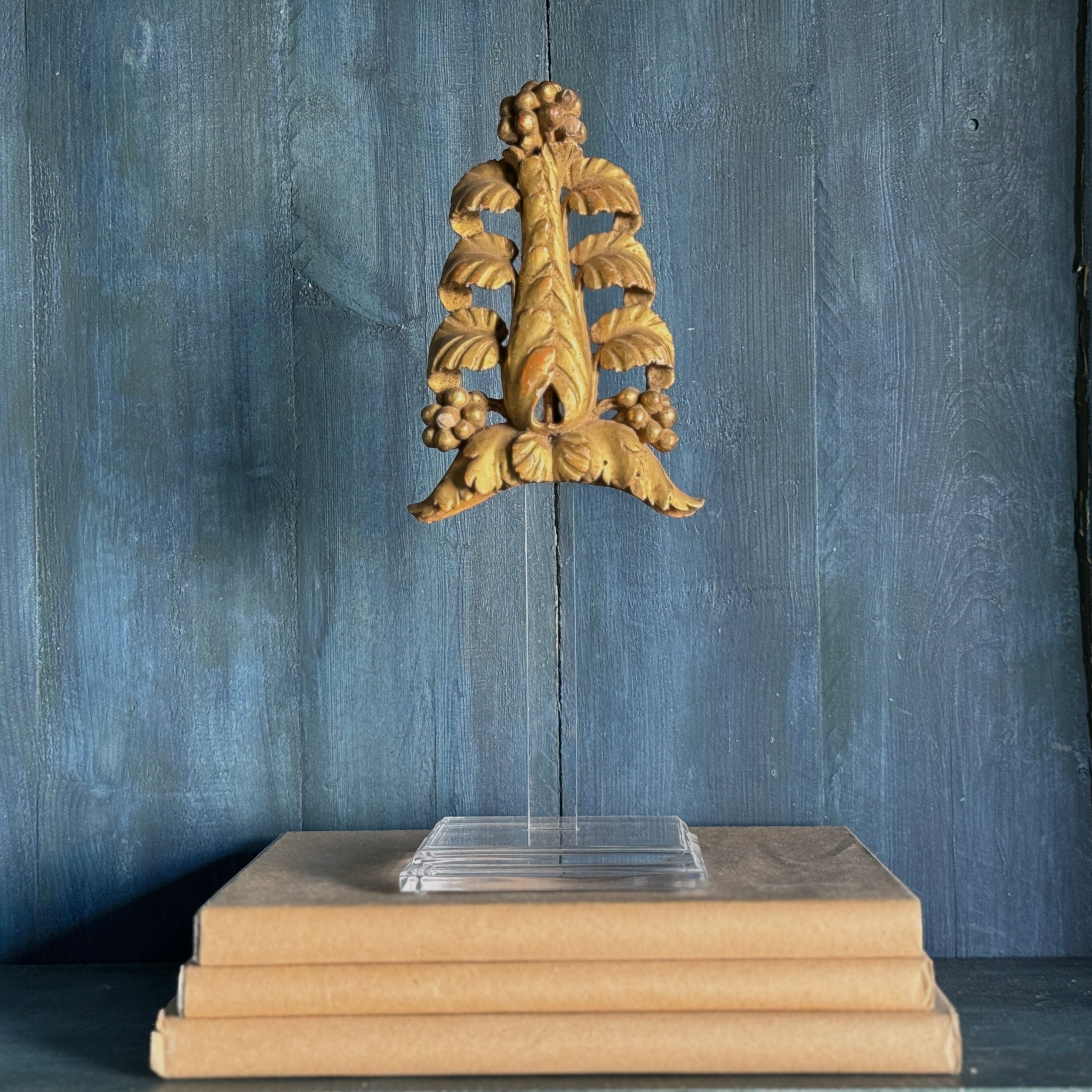 Fragment antique en bois doré italien