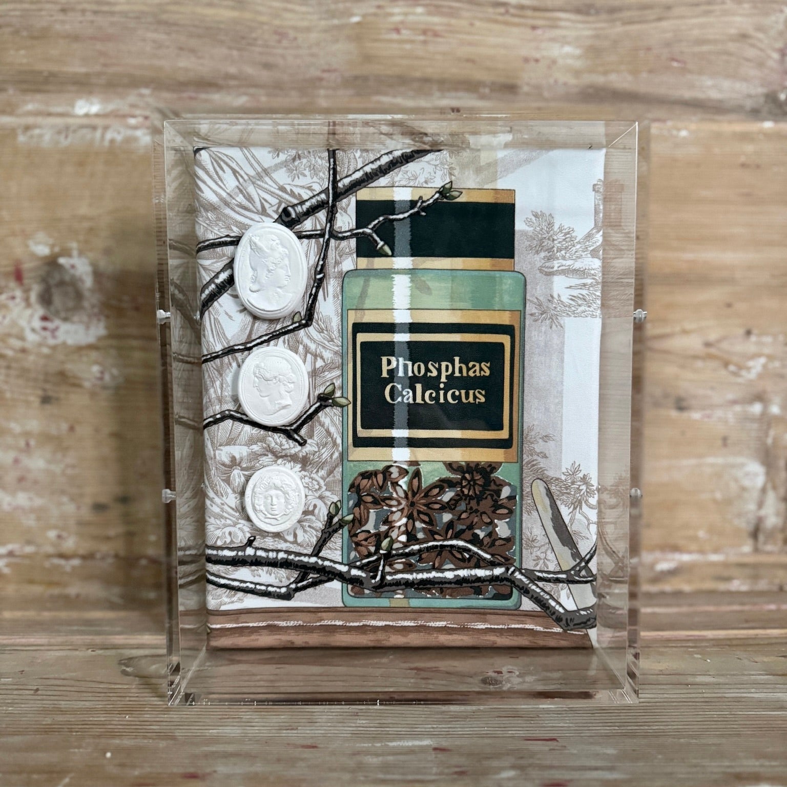 Boîte-ombre encadrée en taille-douce sur tissu Manuel Canovas