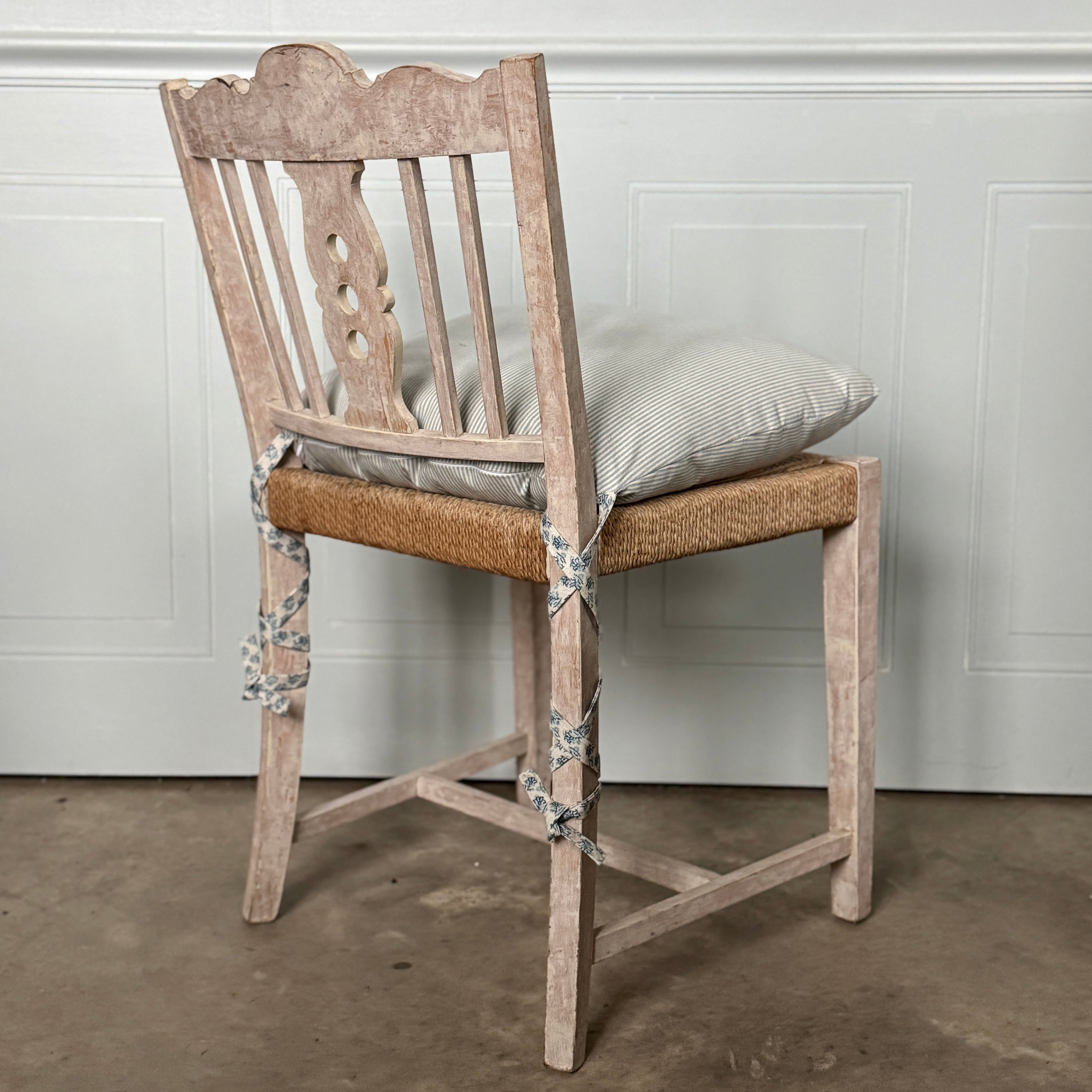 Chaises suédoises à assise en jonc, lot de 4, vintage, années 1950