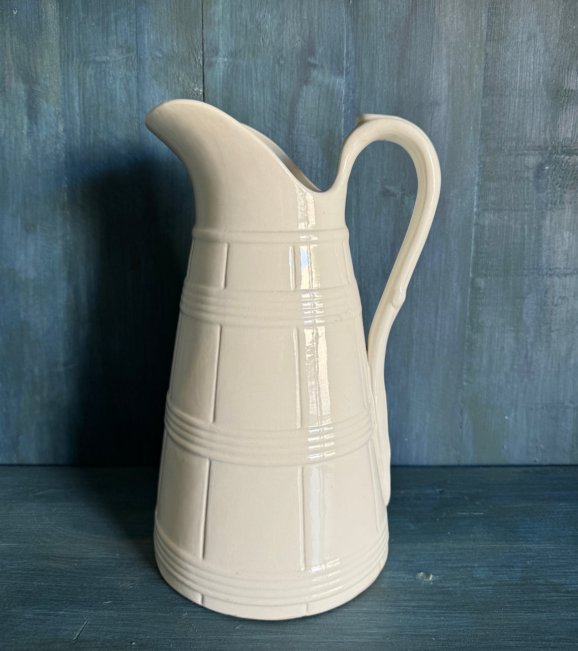 Grand pichet antique en grès ferreux belge