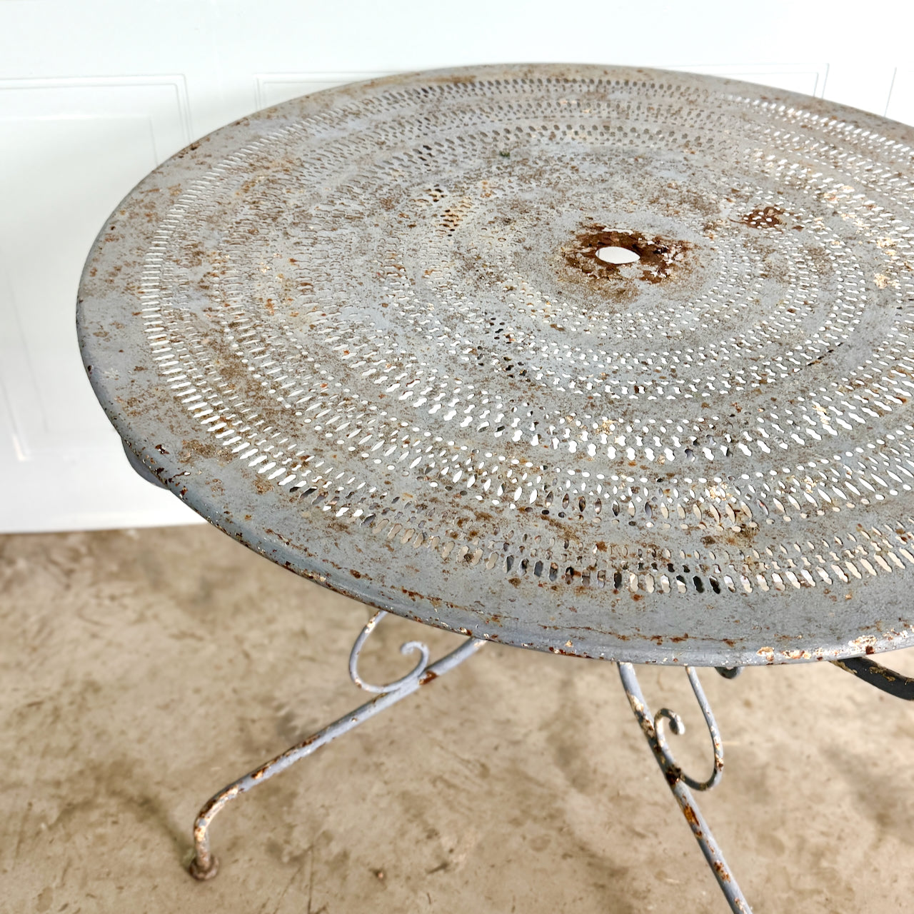 Table de jardin ancienne en métal français