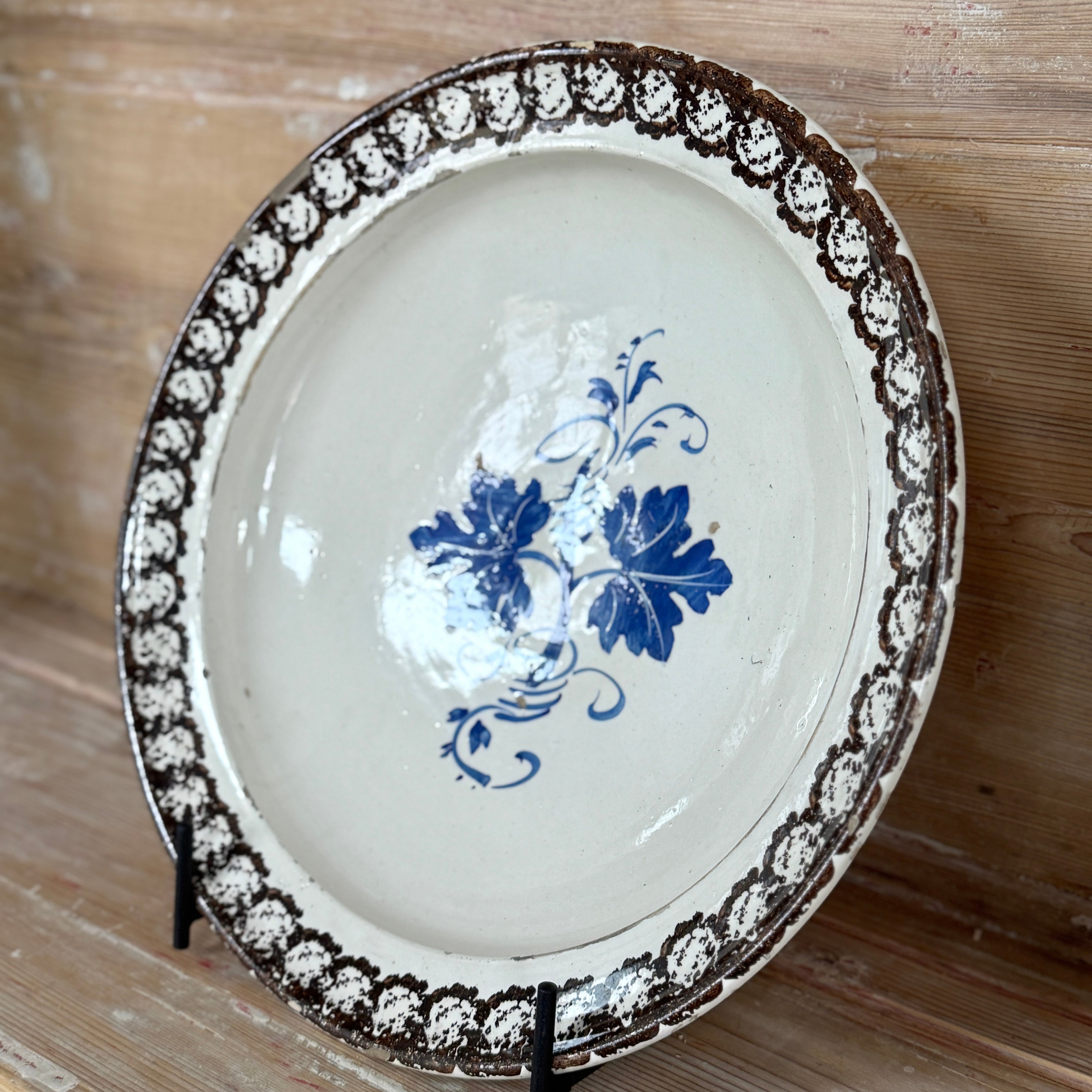 Ensemble de 5 assiettes du XIXe siècle provenant des Pouilles, en Italie