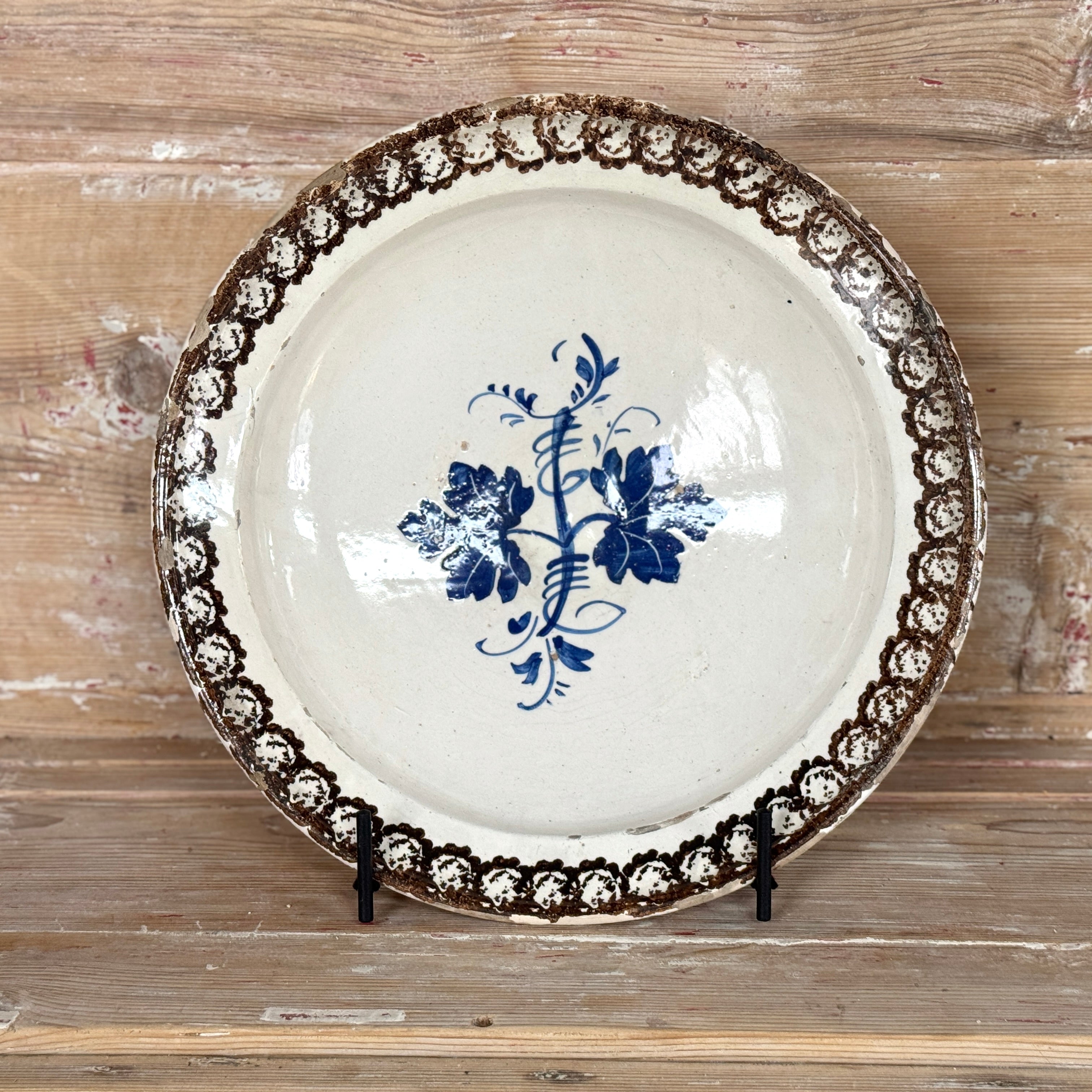 Ensemble de 5 assiettes du XIXe siècle provenant des Pouilles, en Italie