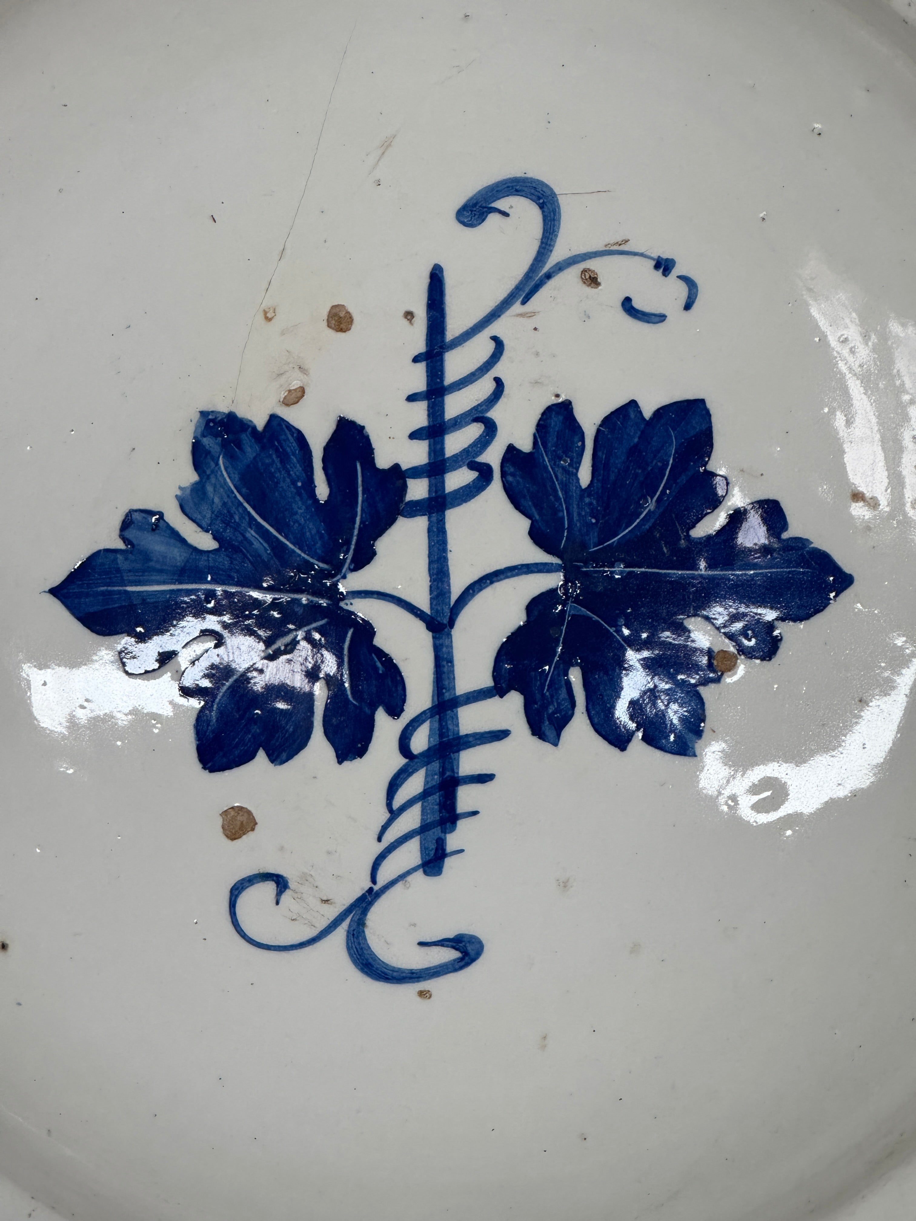 Ensemble de 5 assiettes du XIXe siècle provenant des Pouilles, en Italie