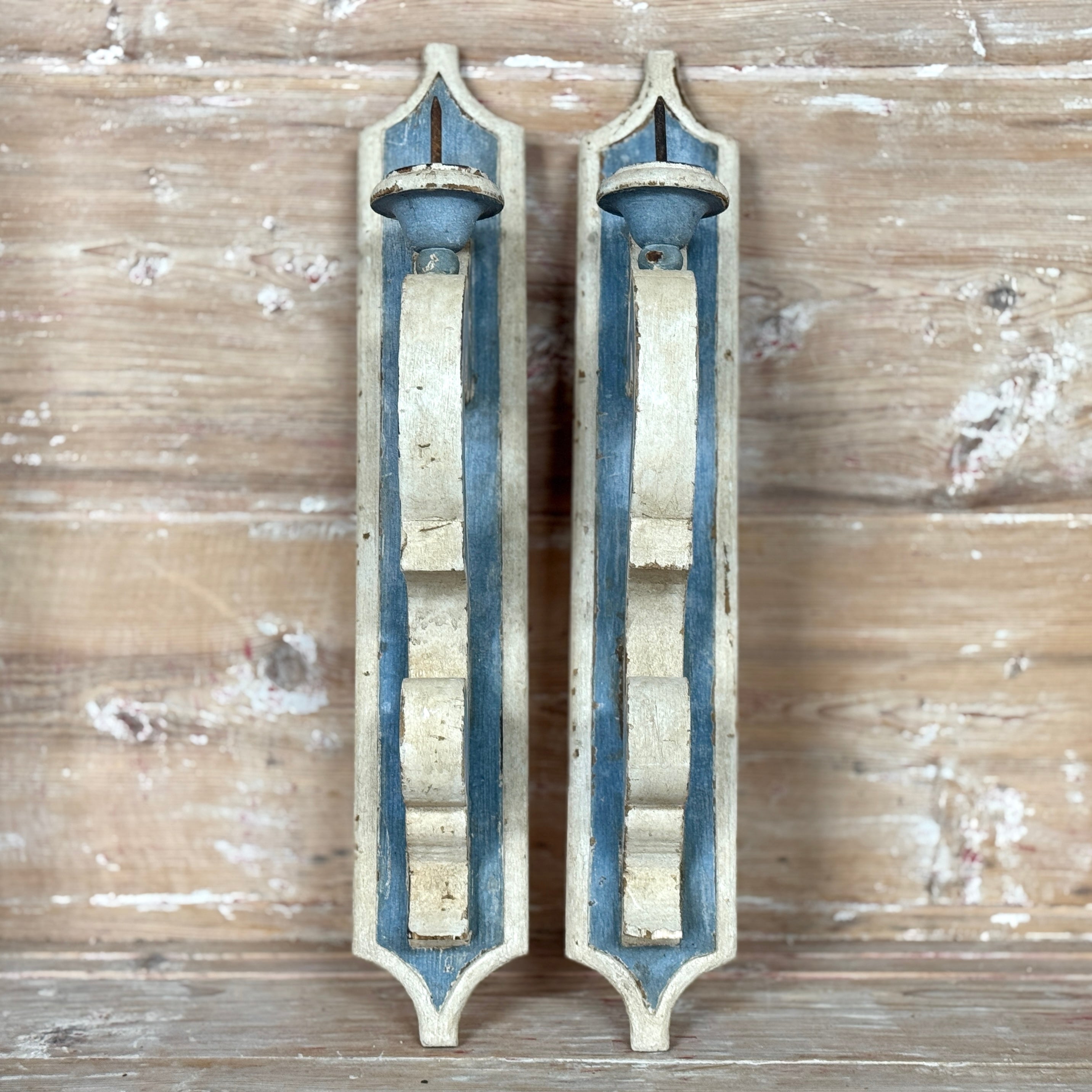 Appliques en bois italien peintes à la main (paire)