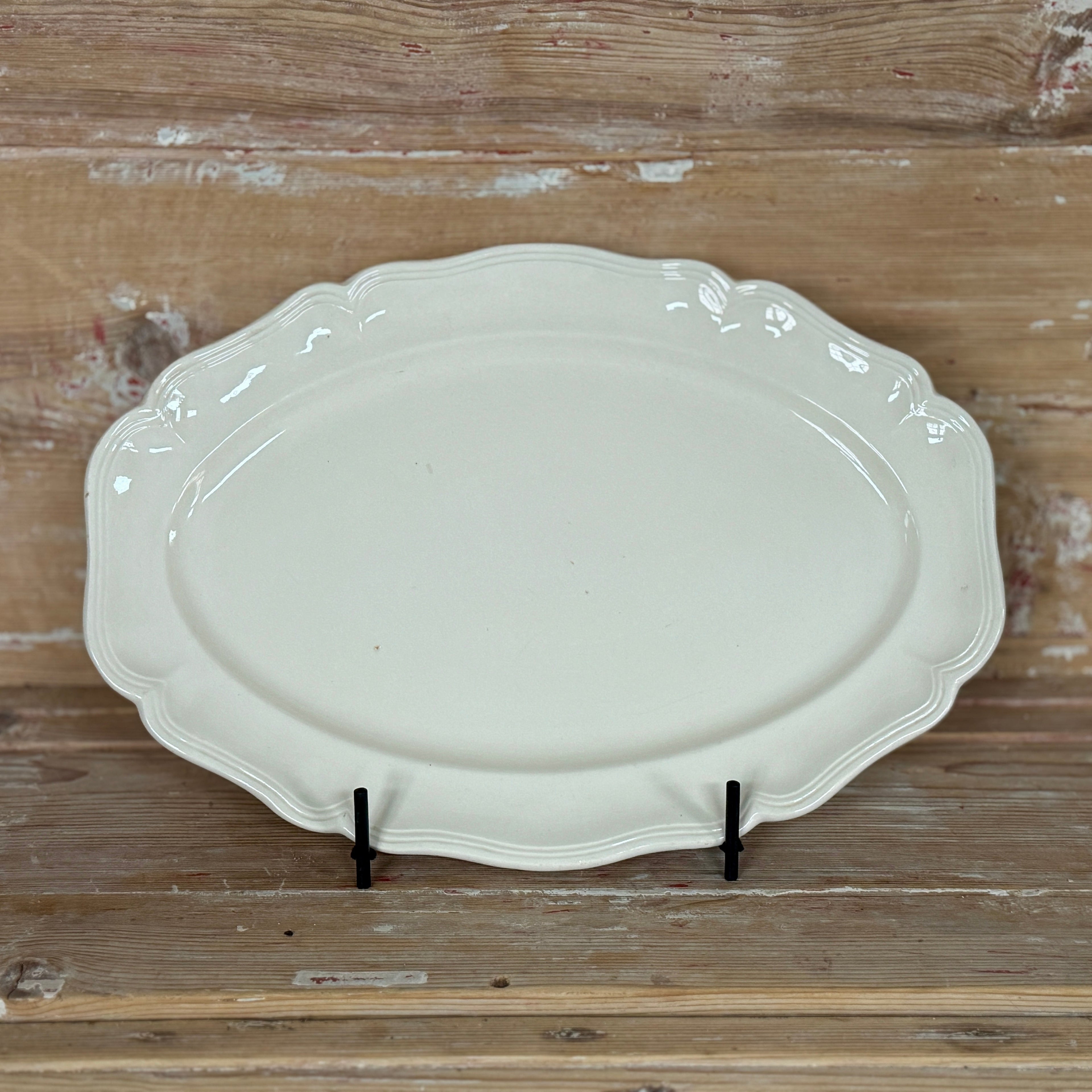 Plat en faïence, vers 1800