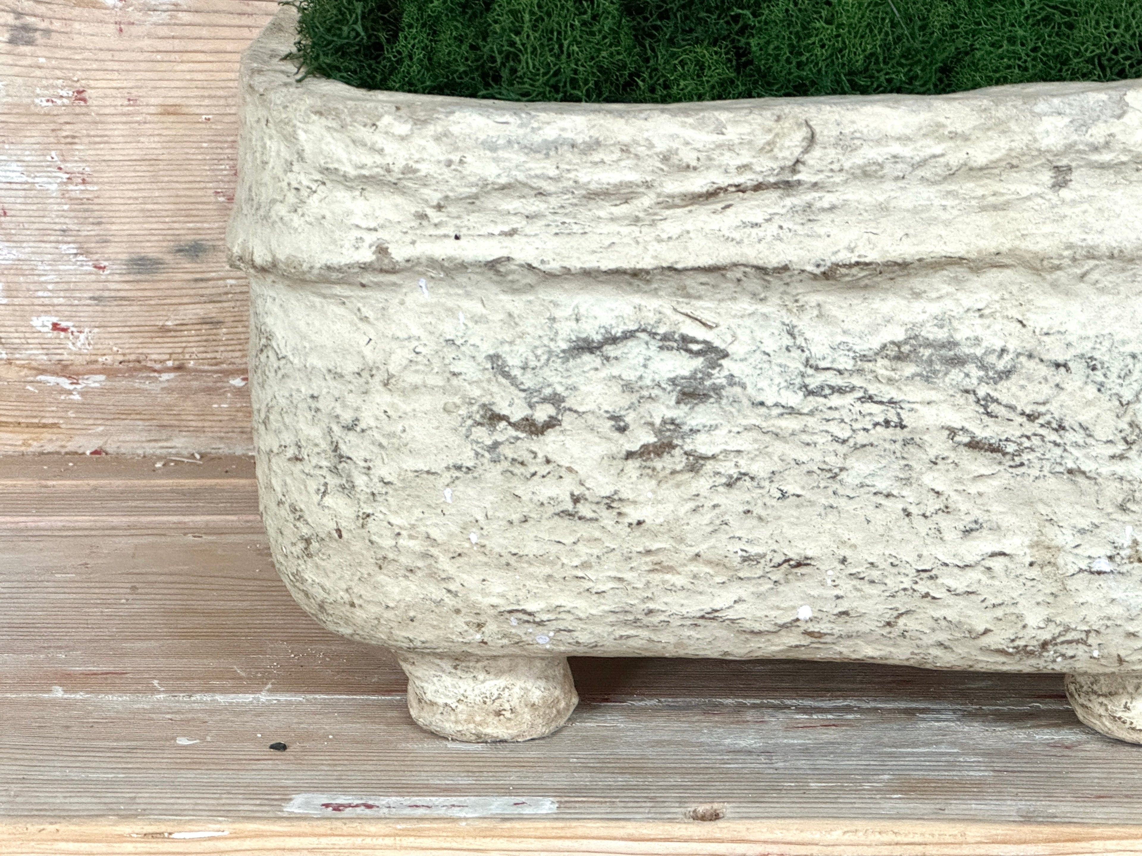 Superbe vase en papier mâché sur pieds