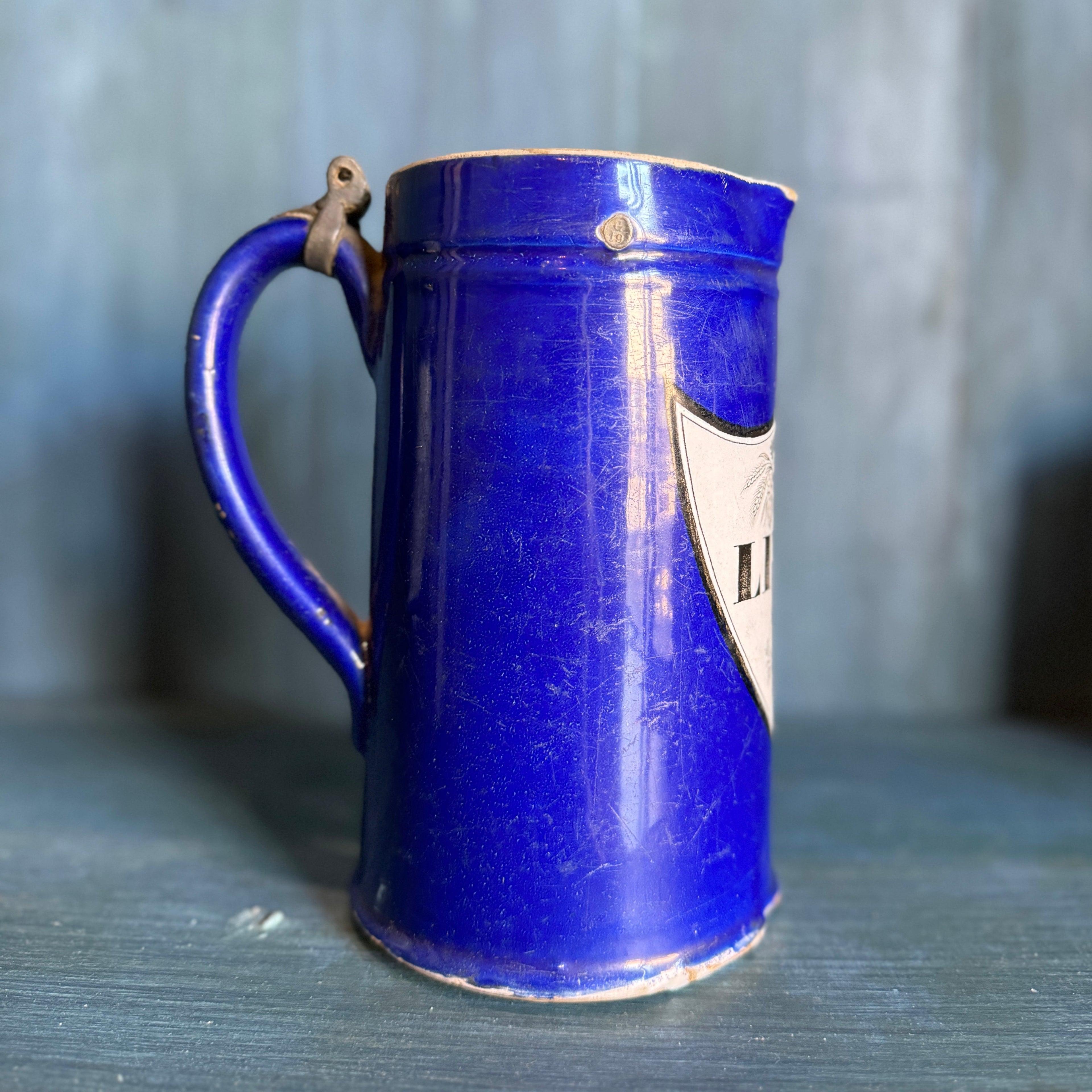 Pot d'un litre en porcelaine belge vintage