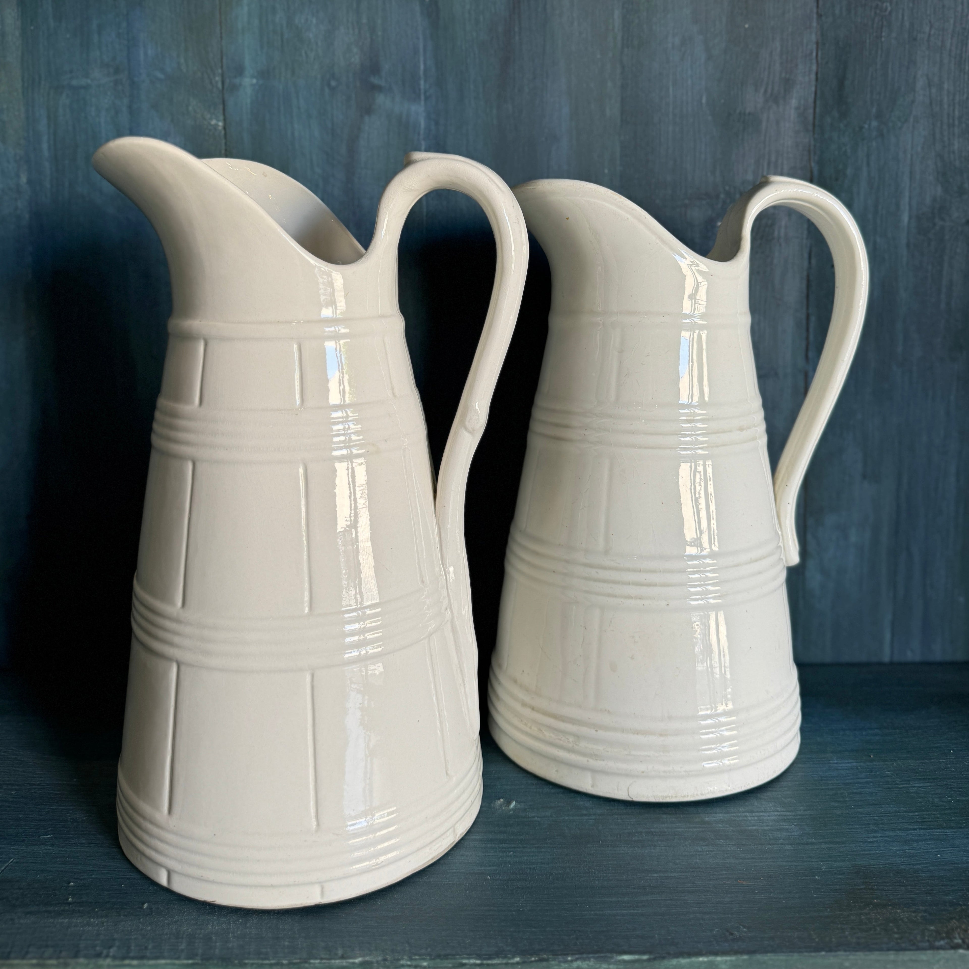 Grand pichet antique en grès ferreux belge