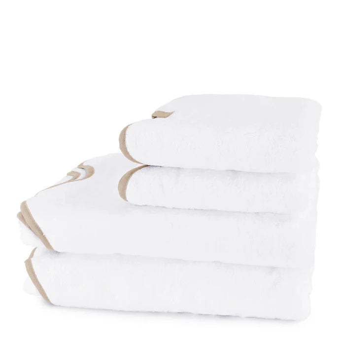 Ensemble de serviettes de bain festonnées classiques Amelia
