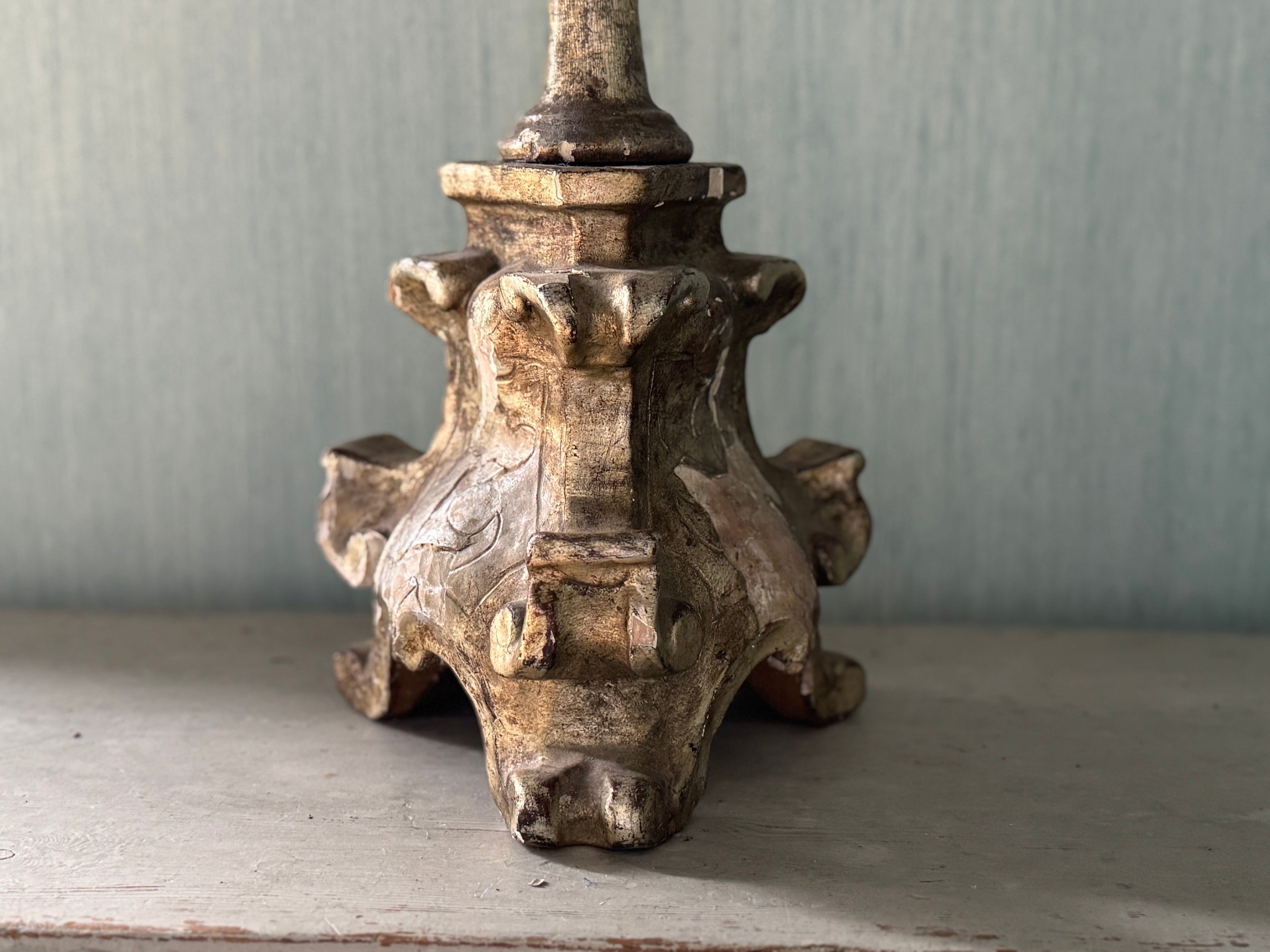 Chandelier en bois vers 1800