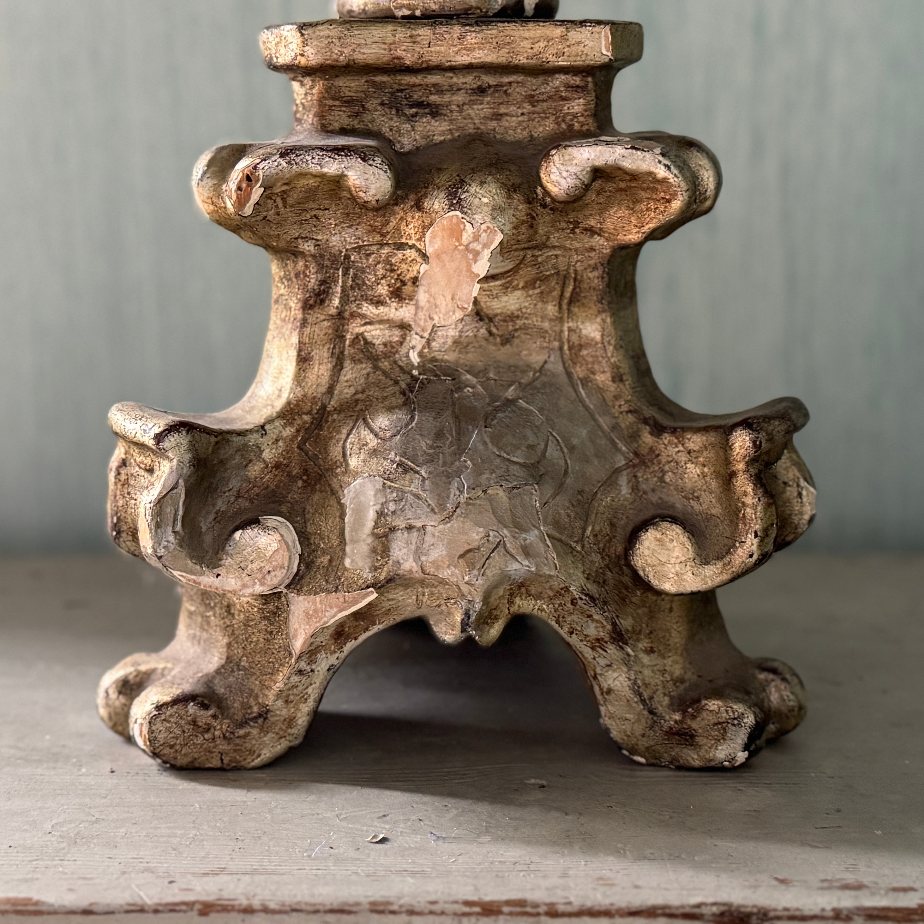 Chandelier en bois vers 1800