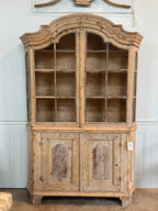 Vaisselier vers 1800 avec verre d'origine