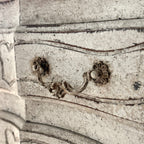 Commode française du XIXe siècle, blanchie à la chaux
