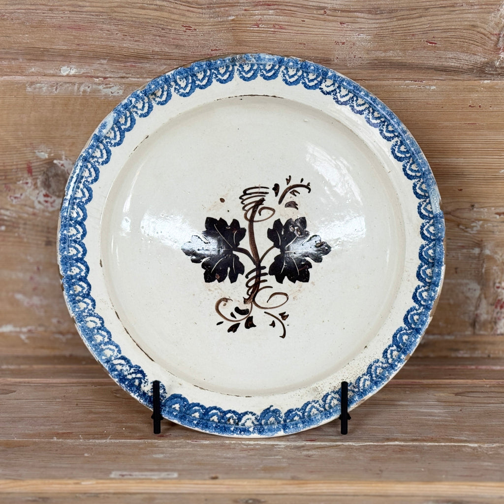 Ensemble de 5 assiettes du XIXe siècle provenant des Pouilles, en Italie