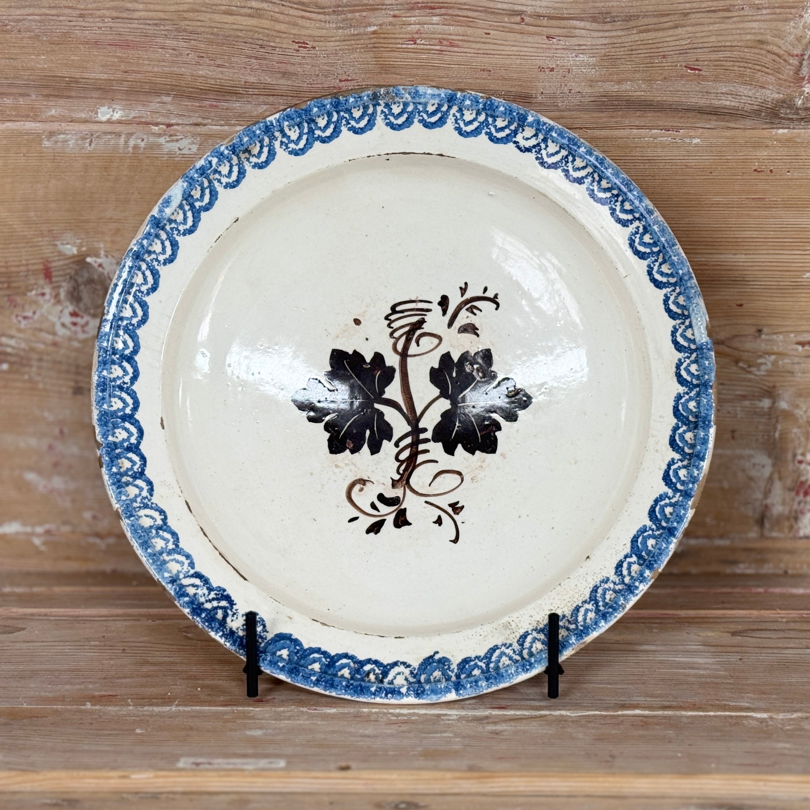 Ensemble de 5 assiettes du XIXe siècle provenant des Pouilles, en Italie