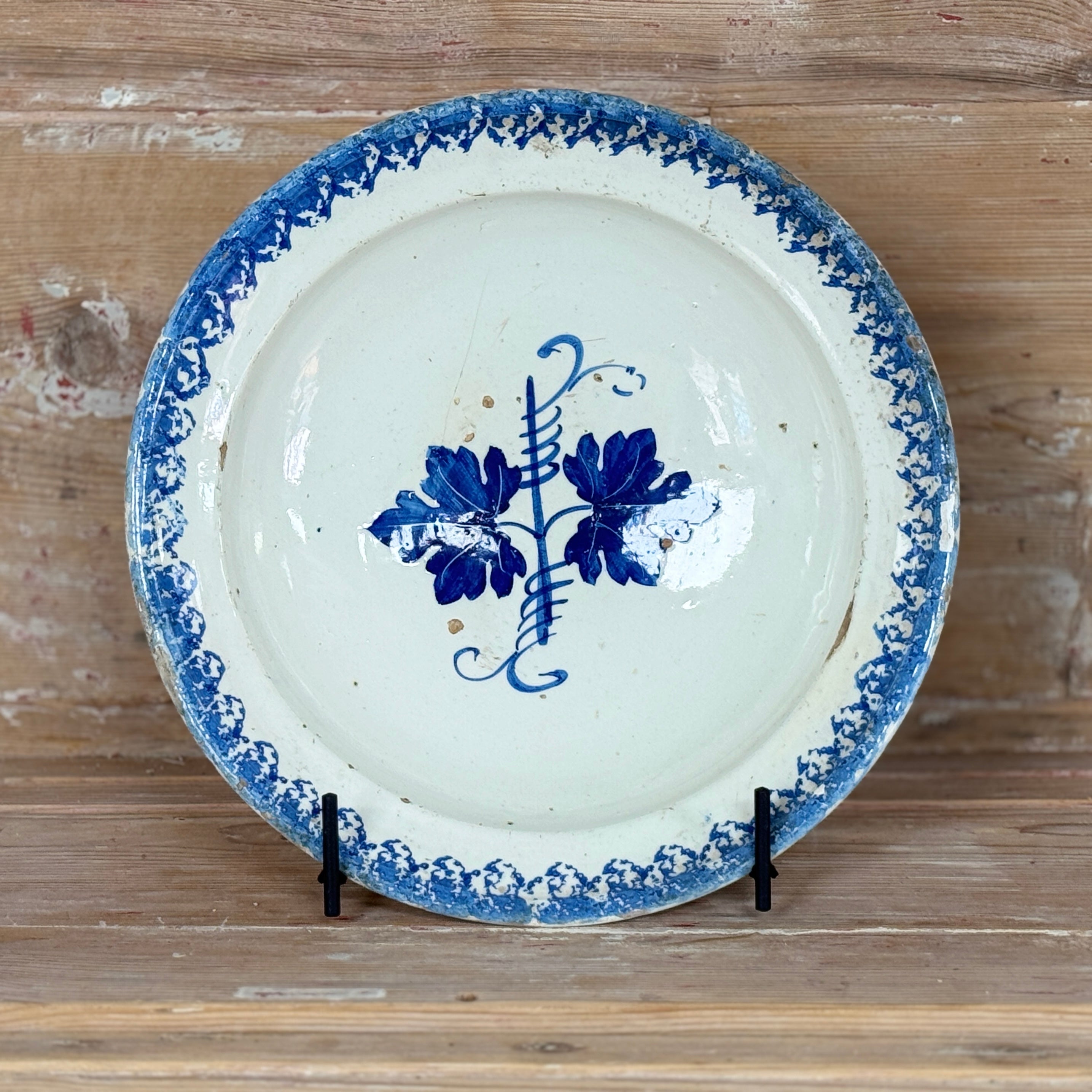Ensemble de 5 assiettes du XIXe siècle provenant des Pouilles, en Italie