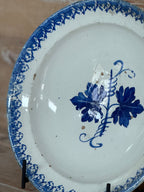 Ensemble de 5 assiettes du XIXe siècle provenant des Pouilles, en Italie