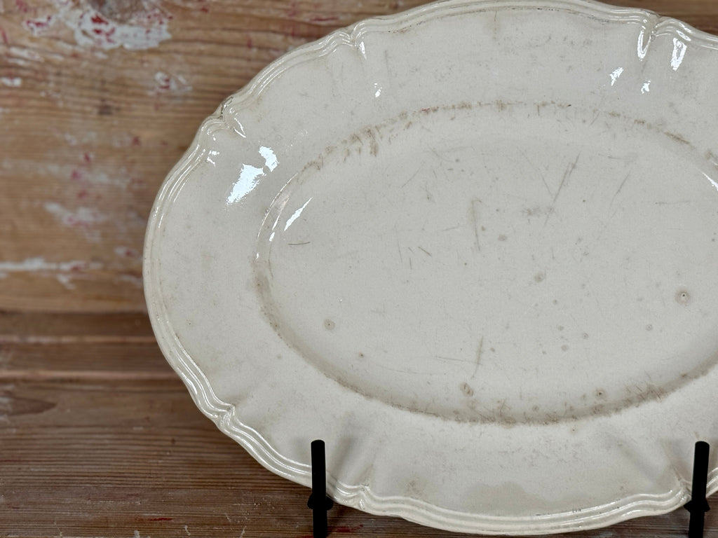 Plat en faïence, vers 1800