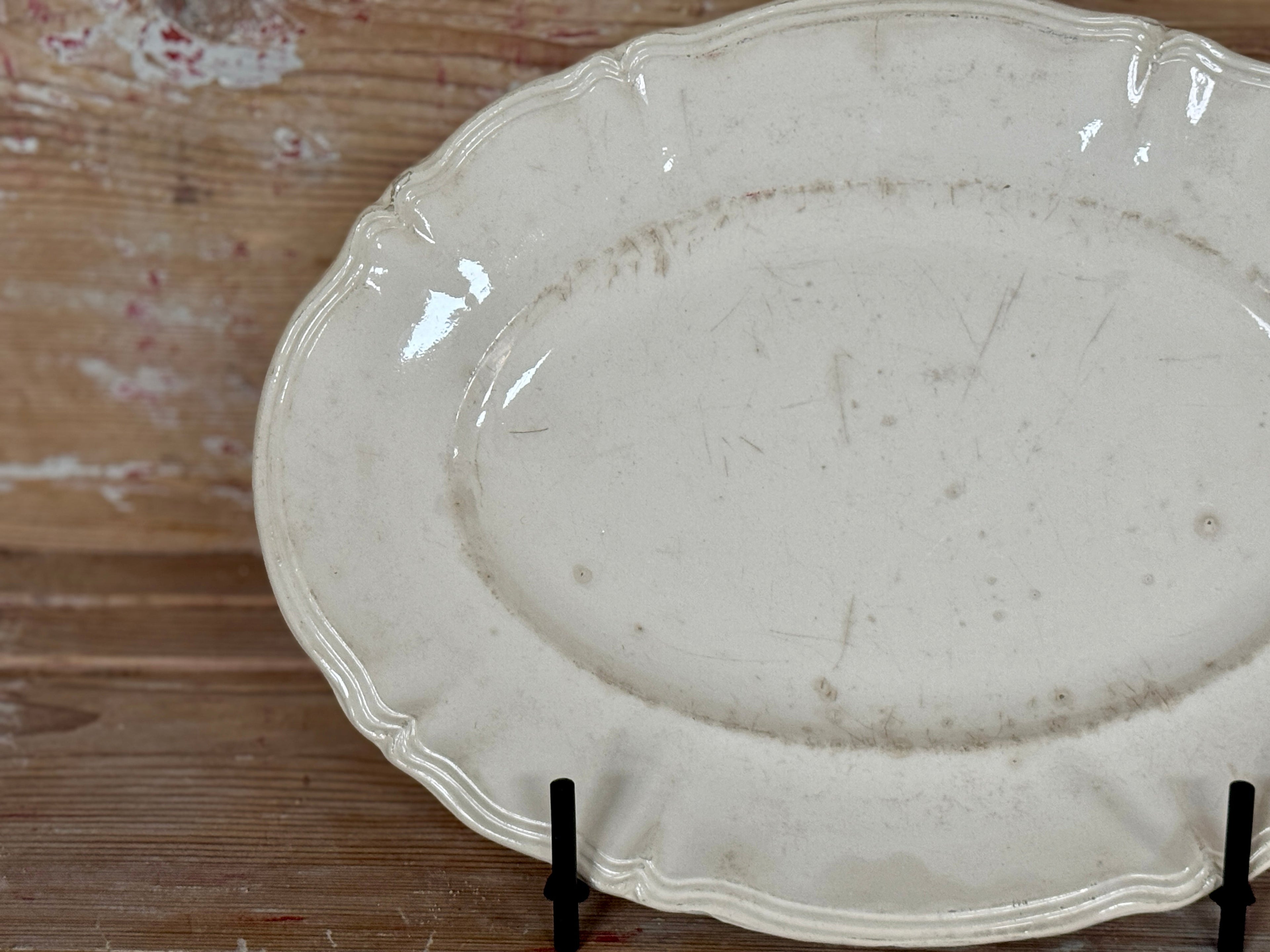 Plat en faïence, vers 1800