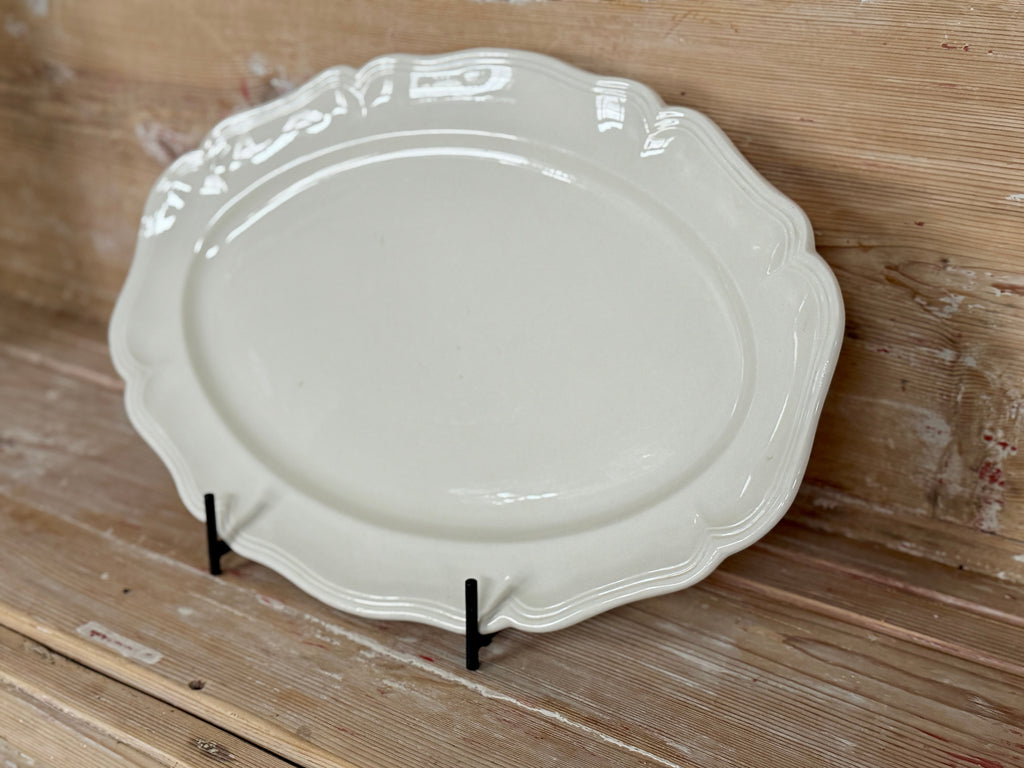 Plat en faïence, vers 1800