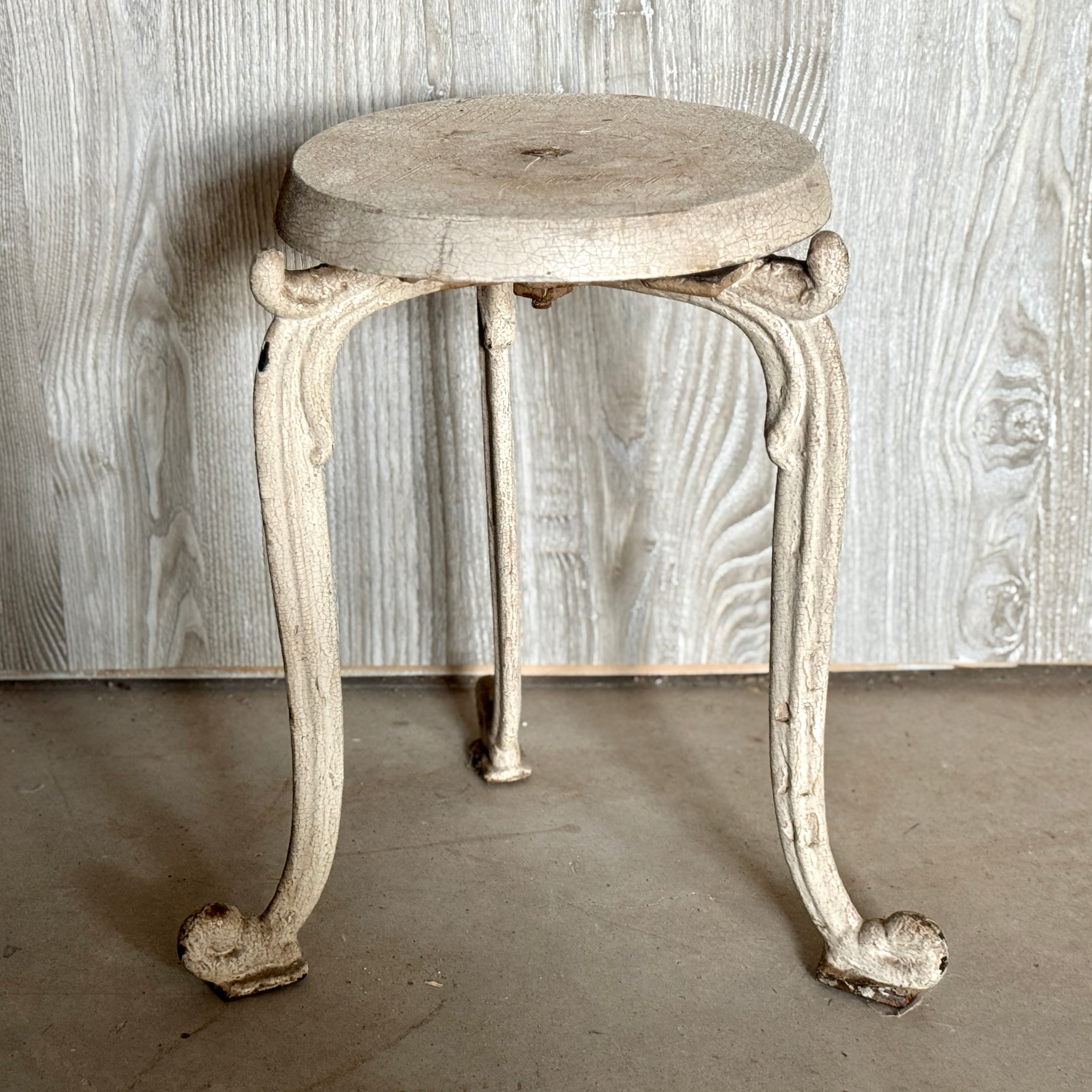 Tabouret de bistrot guéridon français