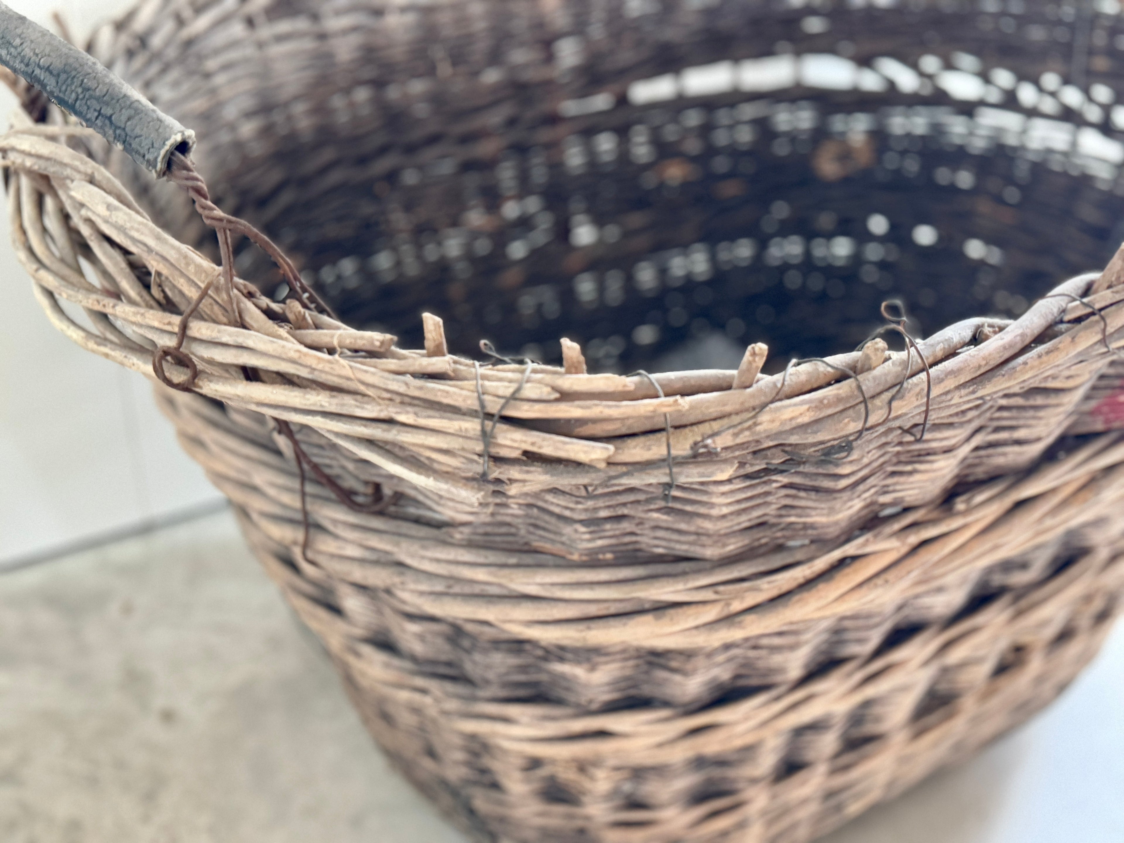 Panier de récolte européen antique