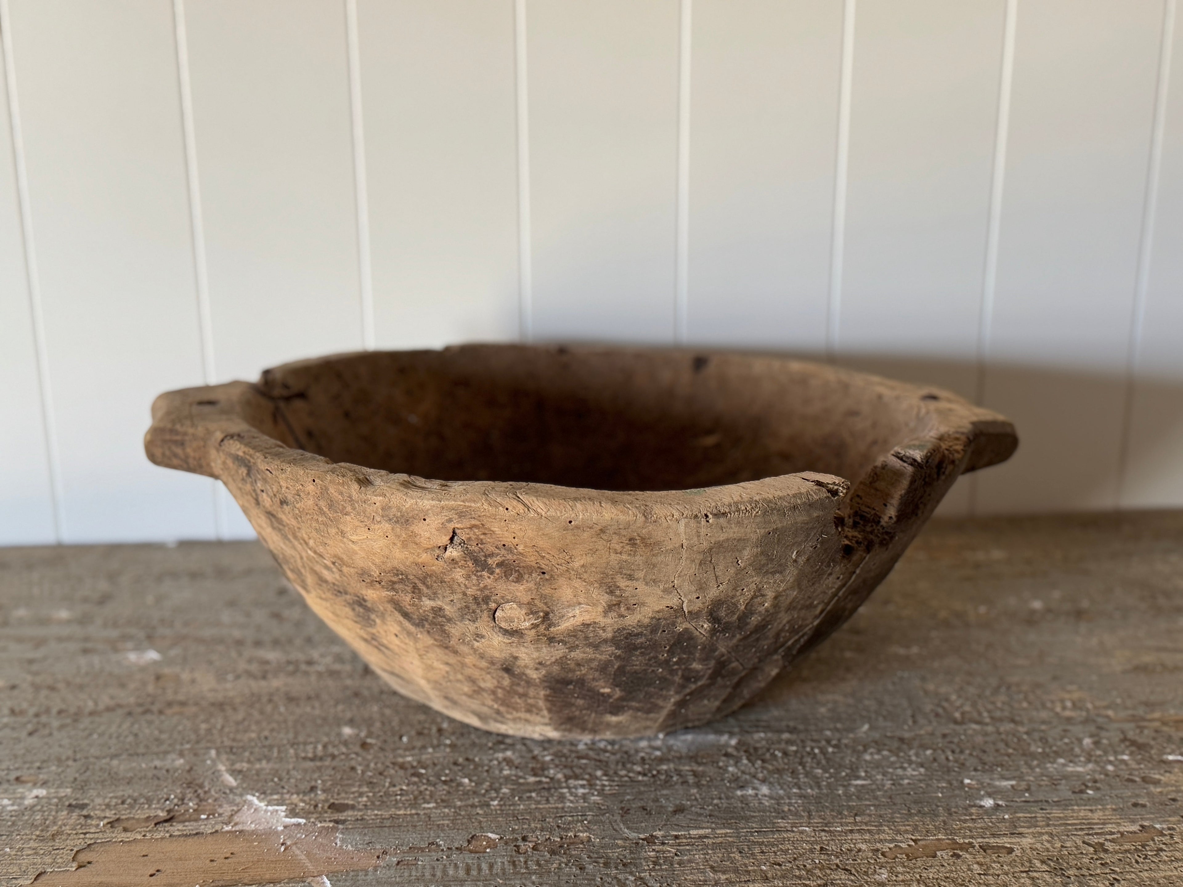 Bol en bois de ferme antique