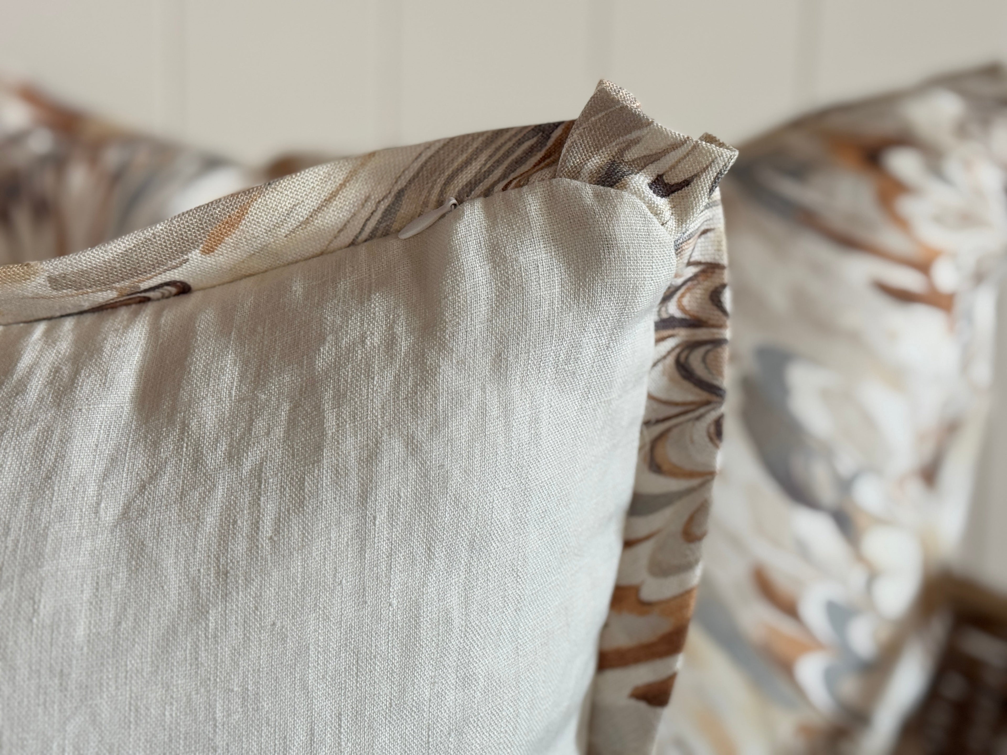Housse de coussin en lin avec bordure marbrée