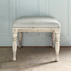 Tabouret suédois sculpté à la main vers 1880