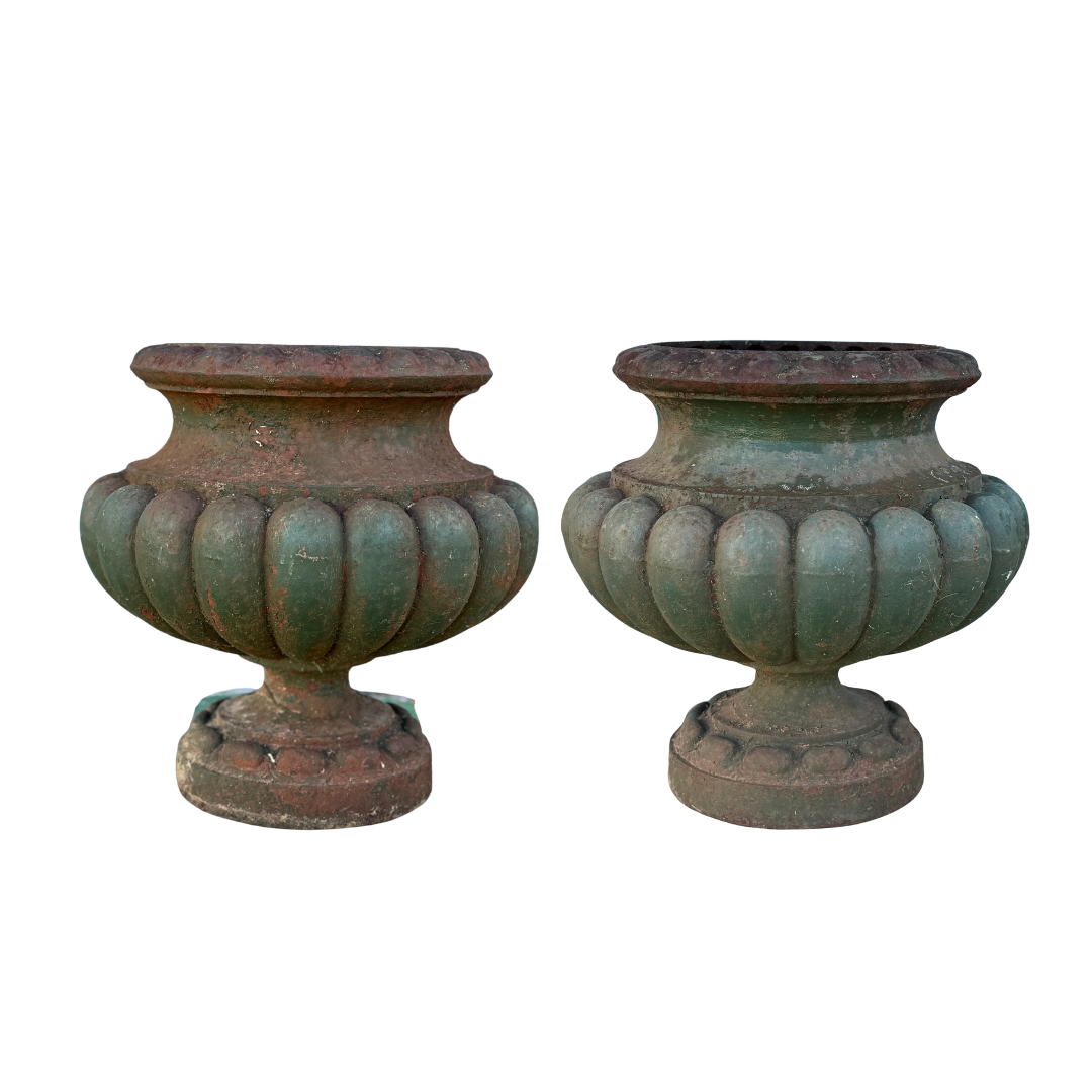 Paire d'urnes vertes vers 1900