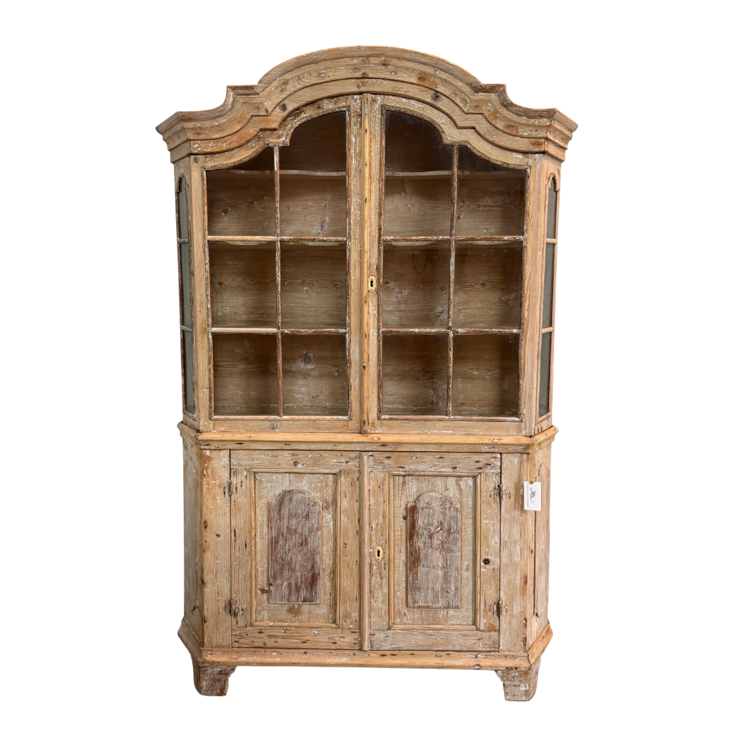 Vaisselier vers 1800 avec verre d'origine